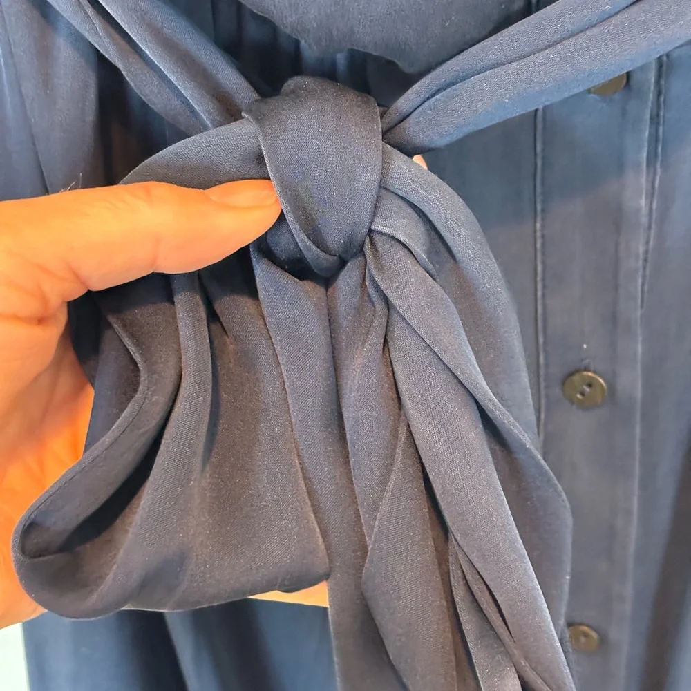 Alice + Olivia Deep Blue Long Sleeve Silk Dress 212 - Picture 6 of 9